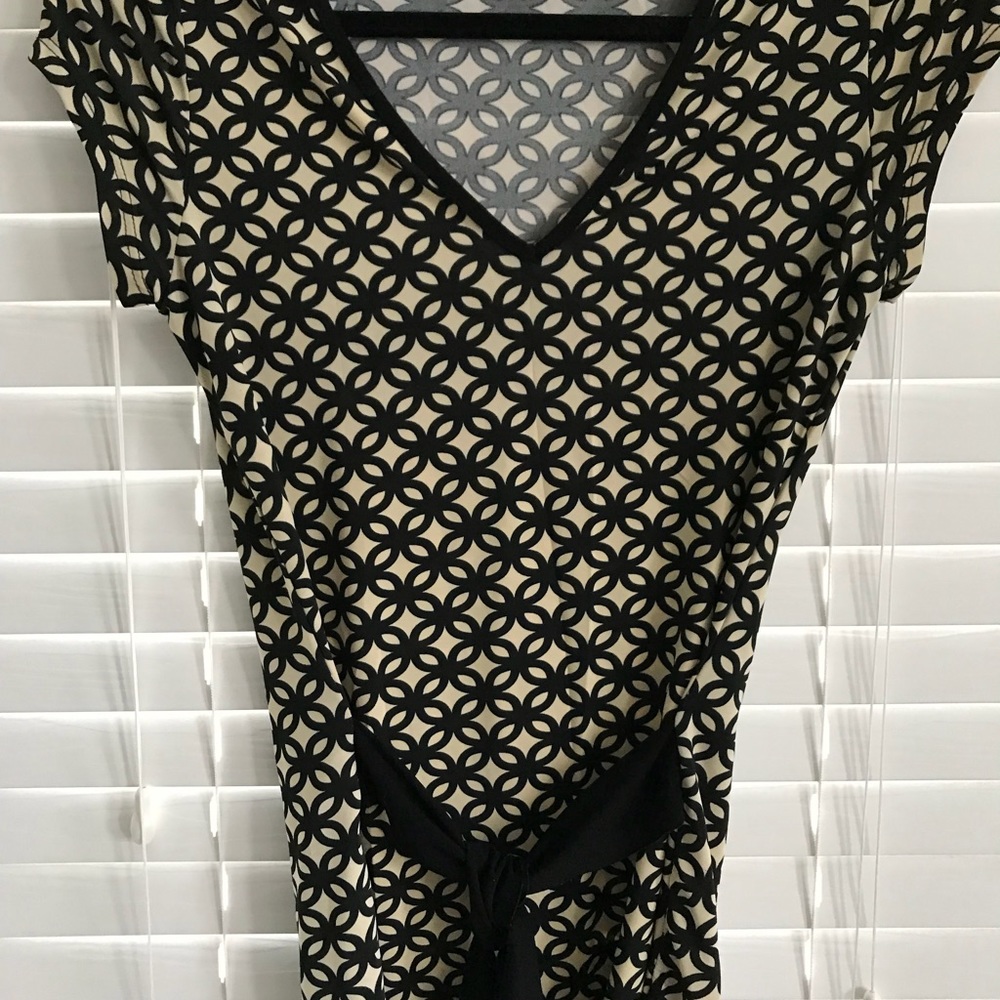 Black & Cream top w/ Black front or back tie sash